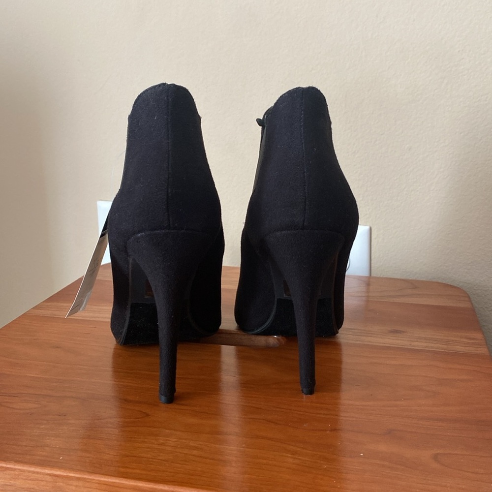 Rue 21 Black High Heel Booties Size 7/8 NWT - Picture 4 of 8